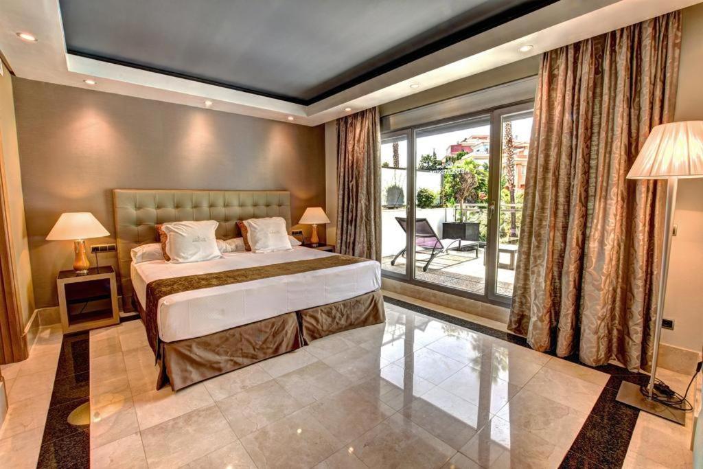 Artplatinum Suites&Apartments Benalmádena Extérieur photo