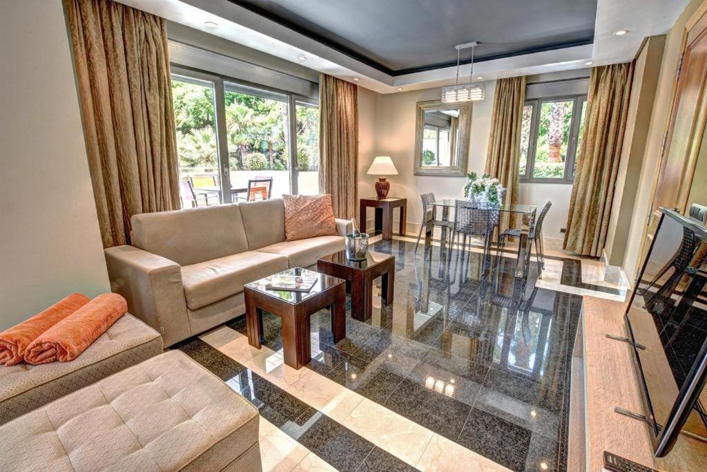 Artplatinum Suites&Apartments Benalmádena Extérieur photo