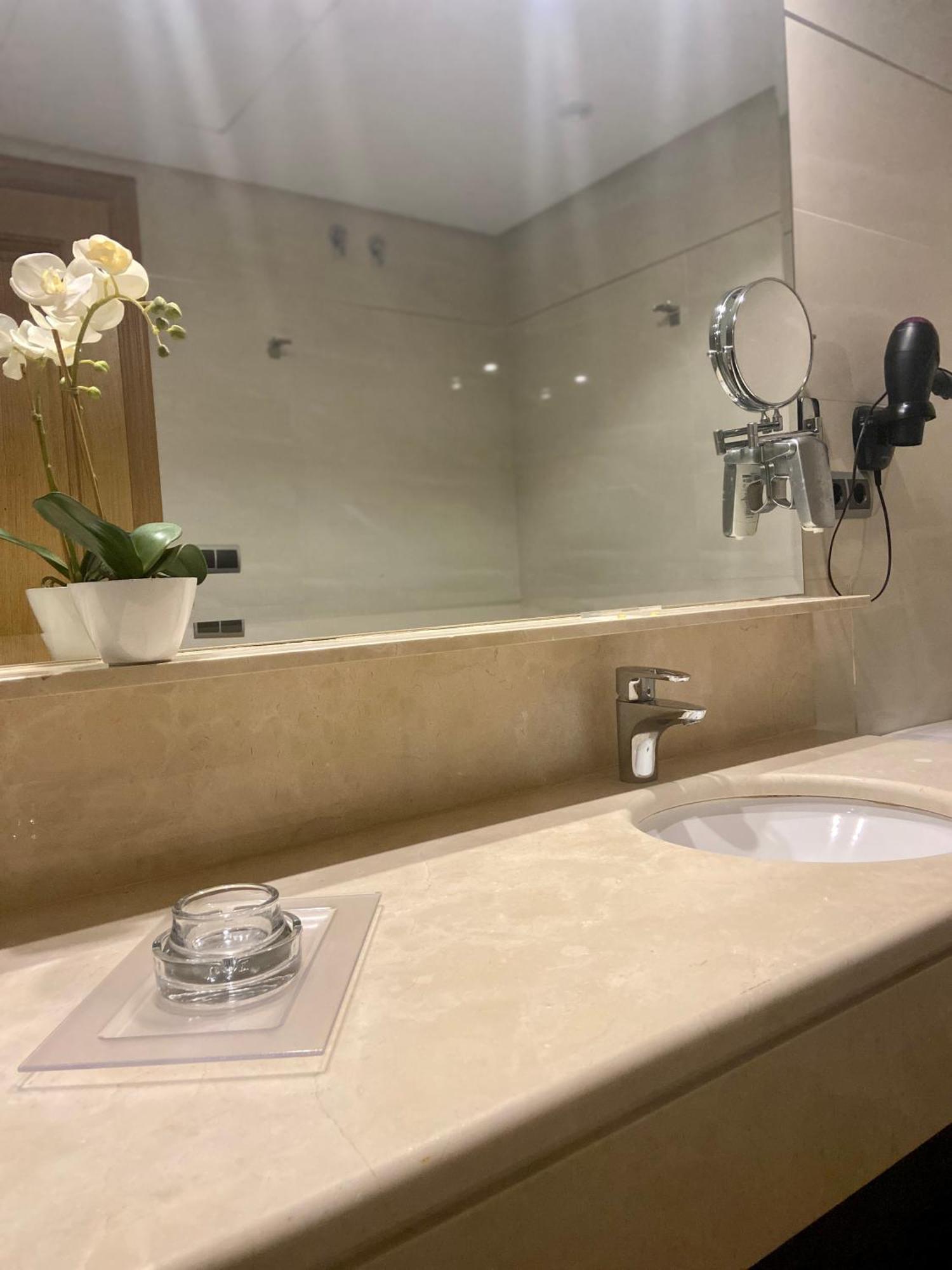 Artplatinum Suites&Apartments Benalmádena Extérieur photo