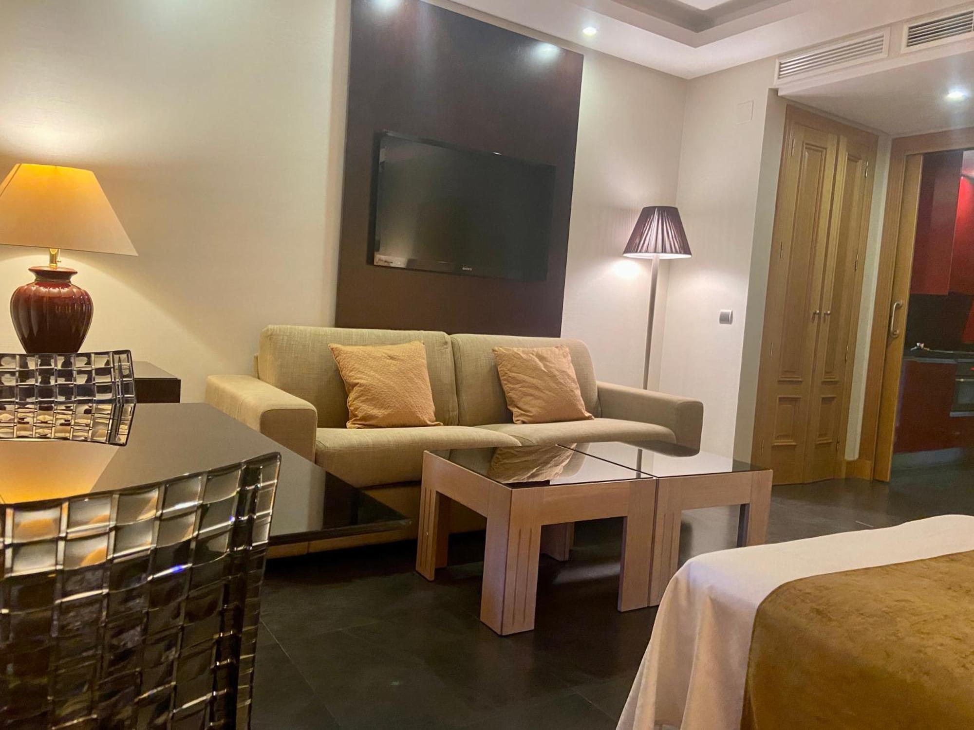 Artplatinum Suites&Apartments Benalmádena Extérieur photo